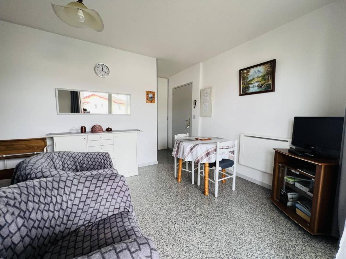 Appartement T1 Lumineux Avec Balcon Ensoleille Et Parking, 2 Couchages, Cambo-Les-Bains - Fr-1-495-16 Zewnętrze zdjęcie